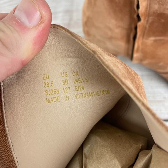 Stuart Weitzman Ryland Womens Sz 8B Ankle Boots Tan Brown Suede - Picture 9 of 9